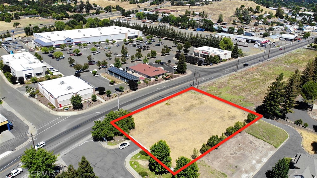1930 S Main Street Property Photo 1