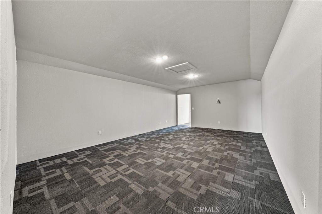 2260 Lakeshore Boulevard Property Photo 54