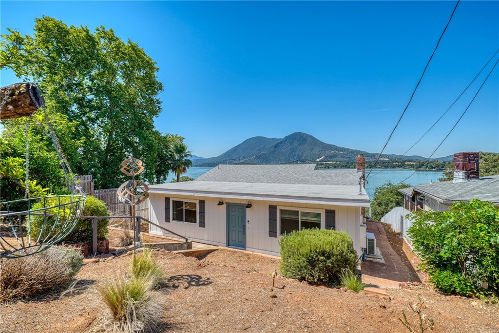 9175 Glenhaven Property Photo 2
