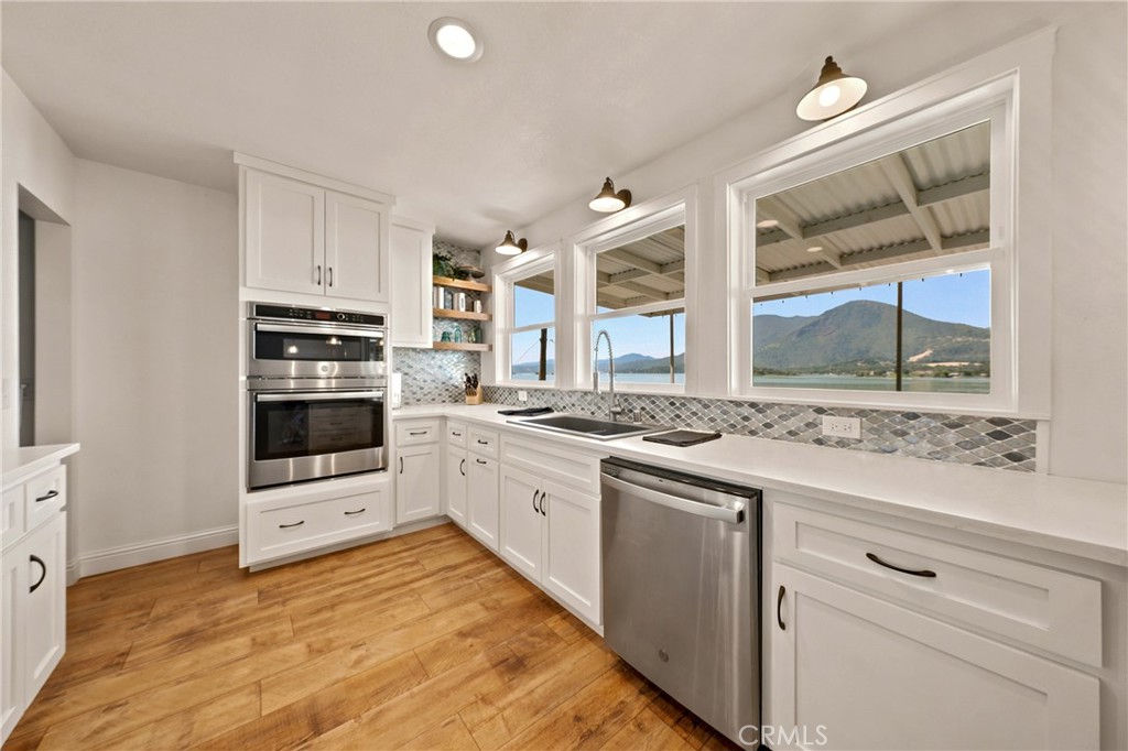 9175 Glenhaven Property Photo 10