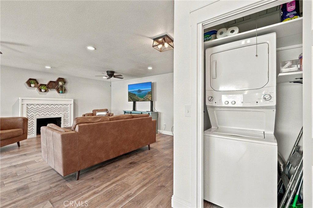 9175 Glenhaven Property Photo 18