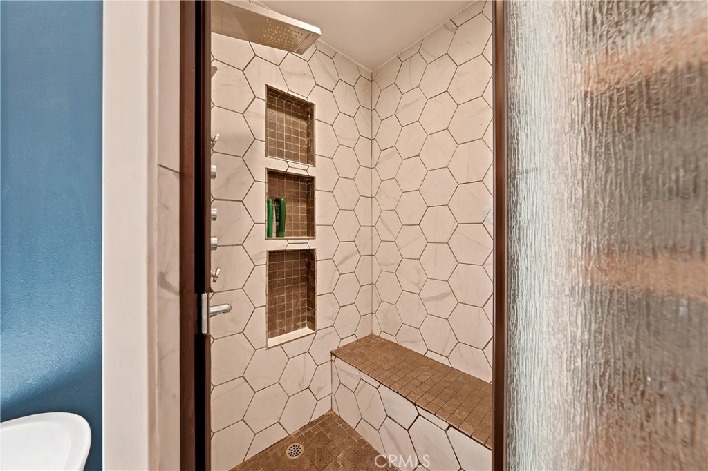 9175 Glenhaven Property Photo 30