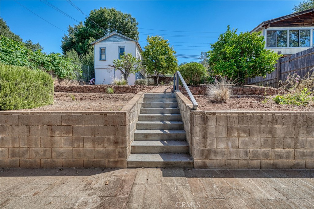 9175 Glenhaven Property Photo 38