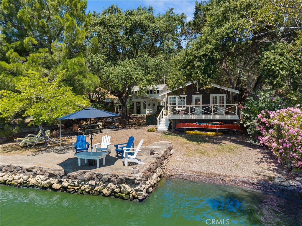 11611 Garden Court Property Photo 1