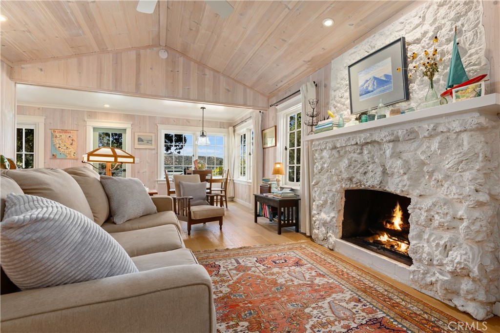 11611 Garden Court Property Photo 11