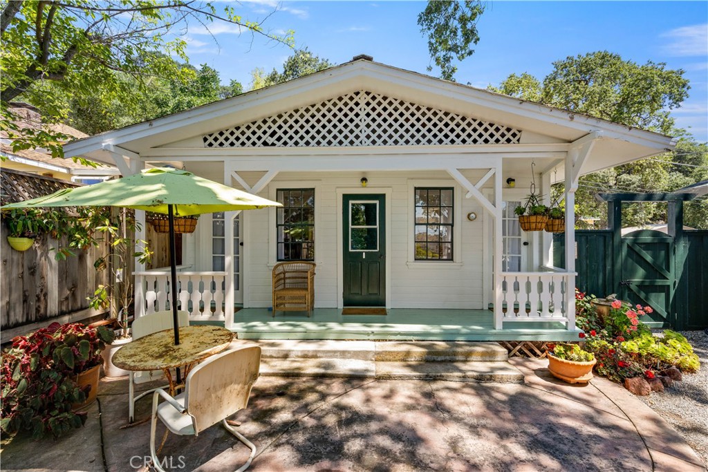 11611 Garden Court Property Photo 32