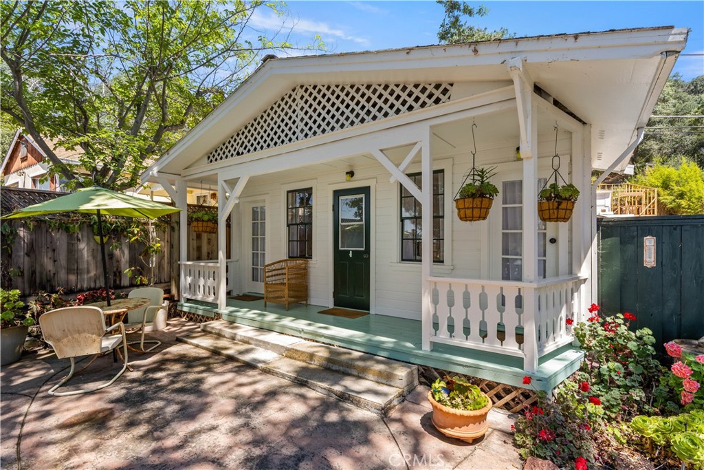 11611 Garden Court Property Photo 33