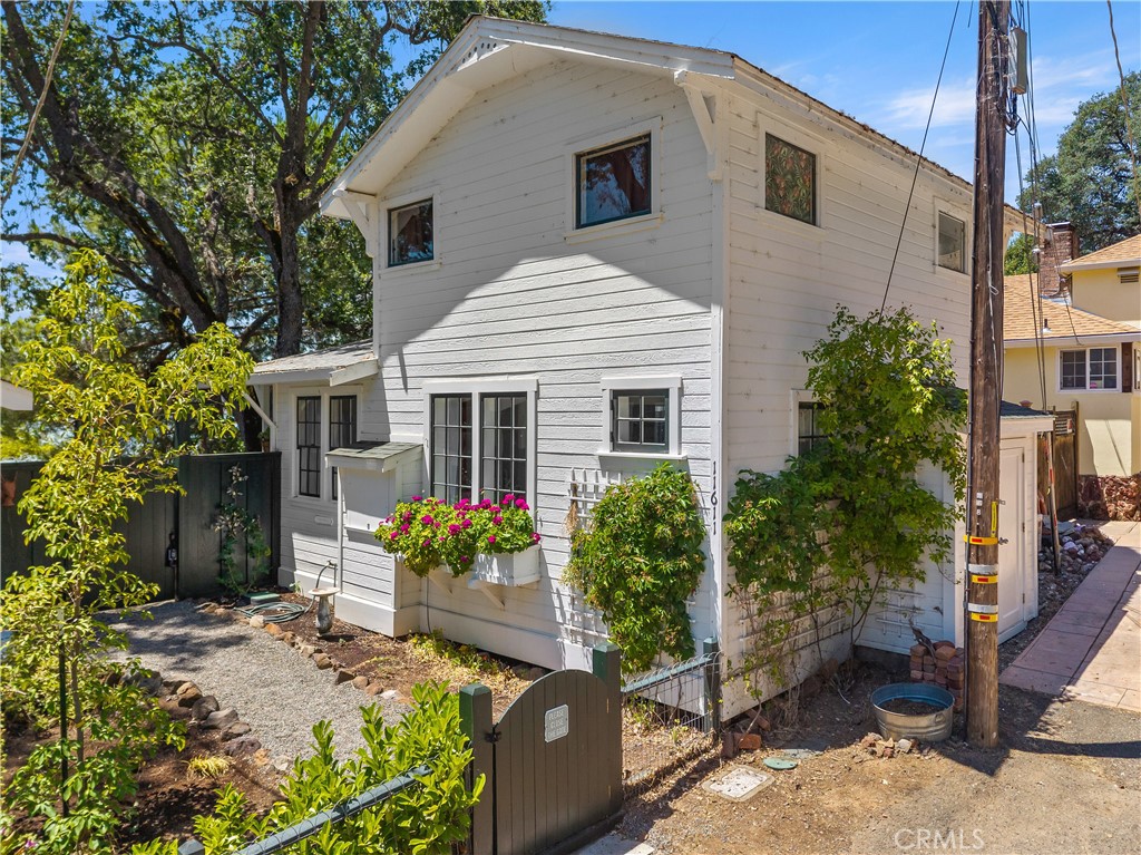 11611 Garden Court Property Photo 44