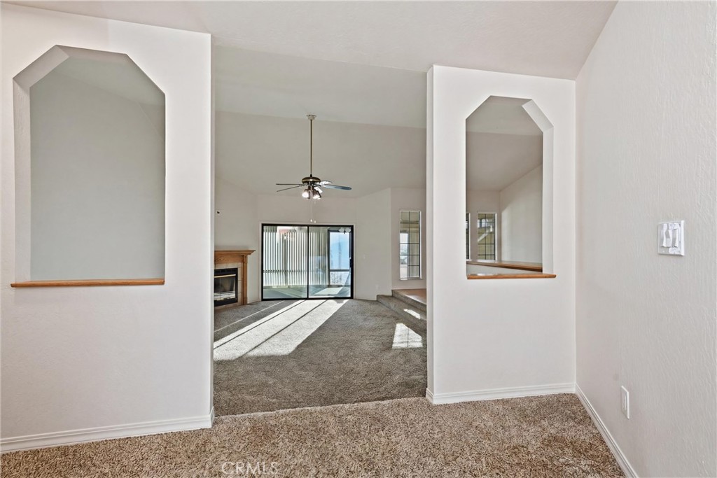 17153 Squirrelhill Road Property Photo 4