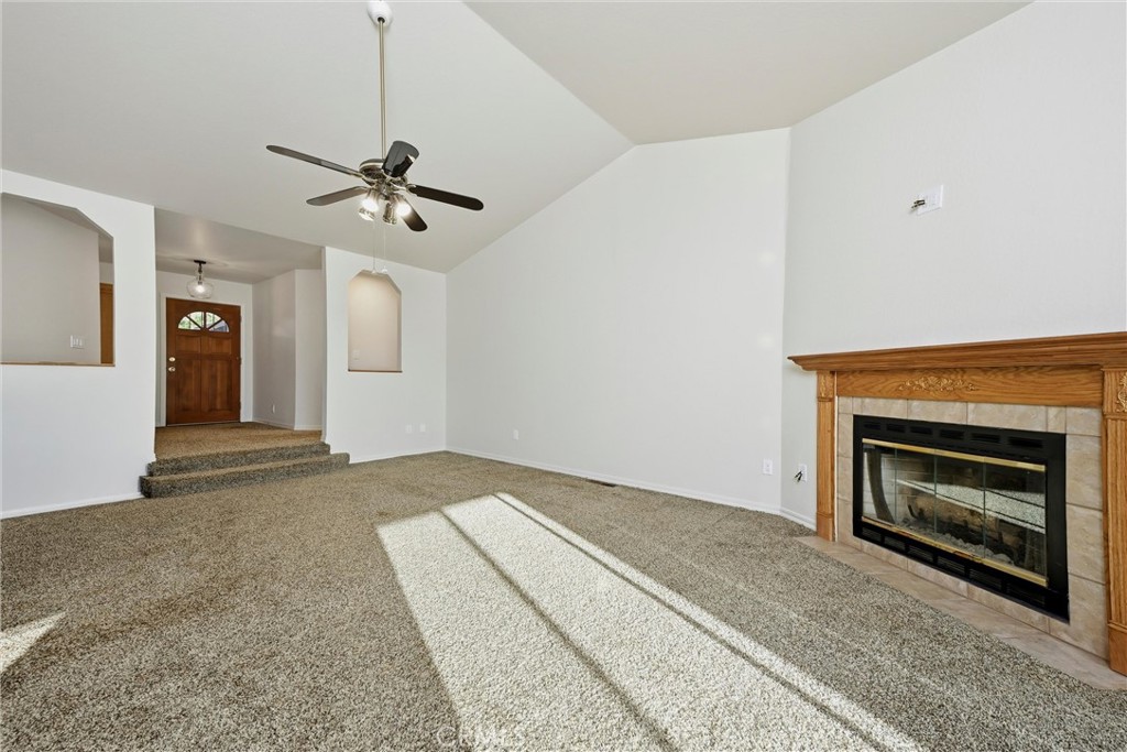 17153 Squirrelhill Road Property Photo 5