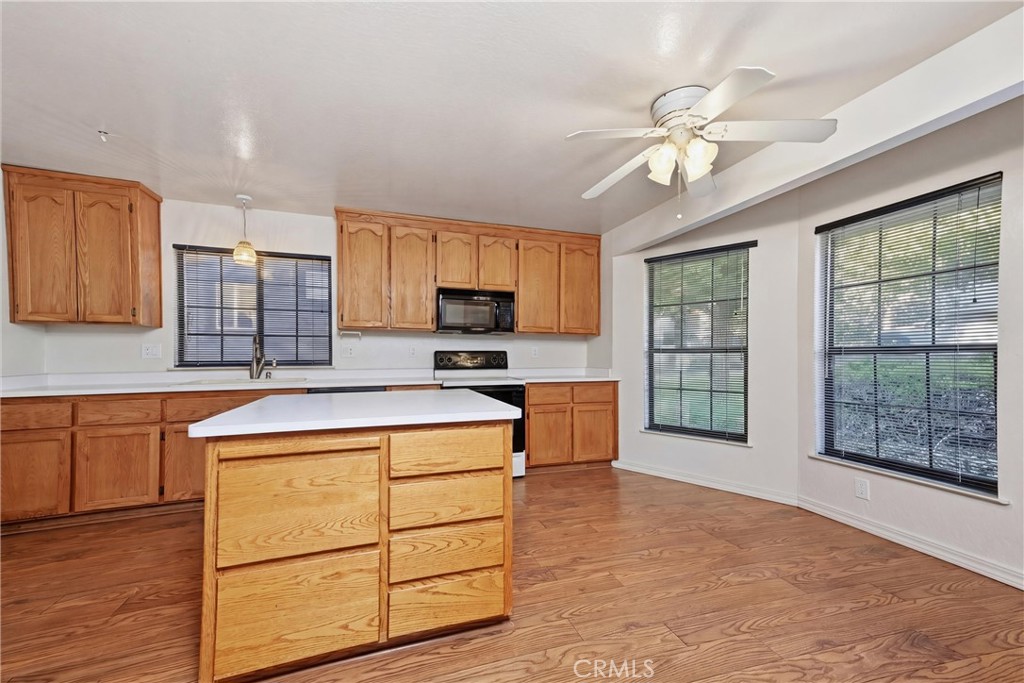 17153 Squirrelhill Road Property Photo 13