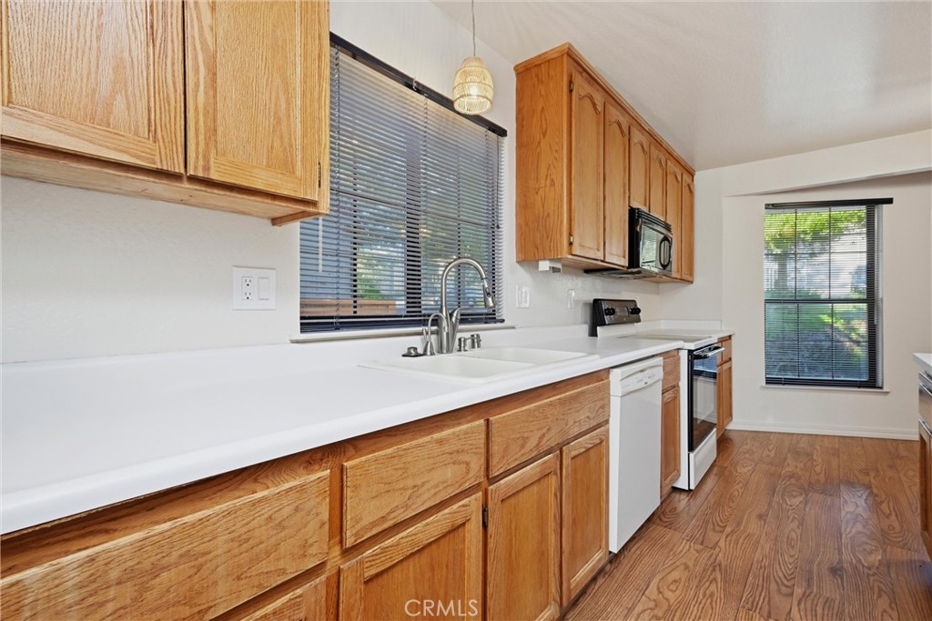 17153 Squirrelhill Road Property Photo 14