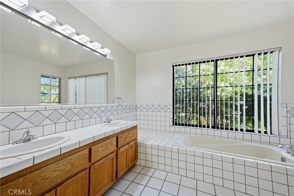 17153 Squirrelhill Road Property Photo 22