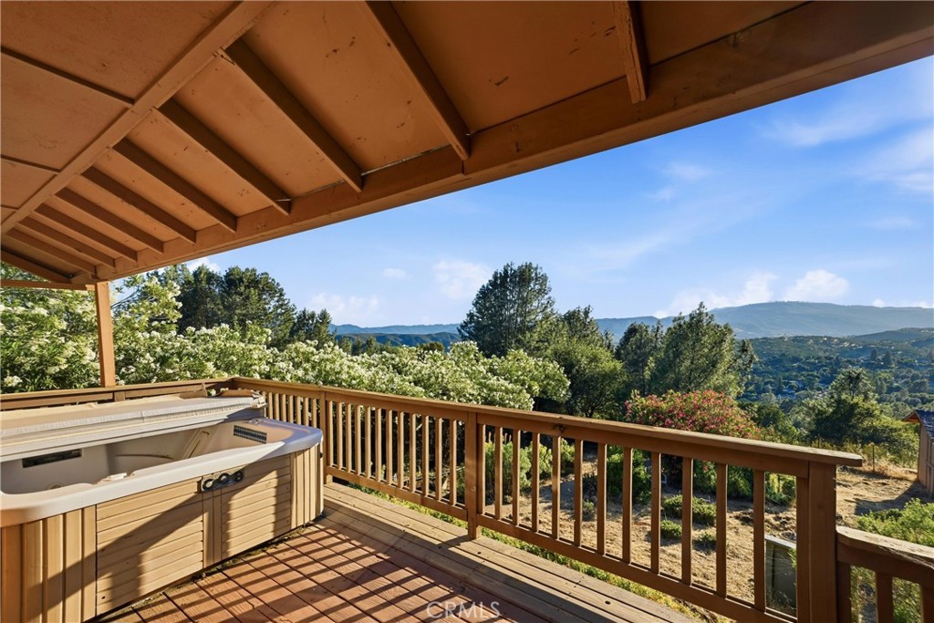17153 Squirrelhill Road Property Photo 28