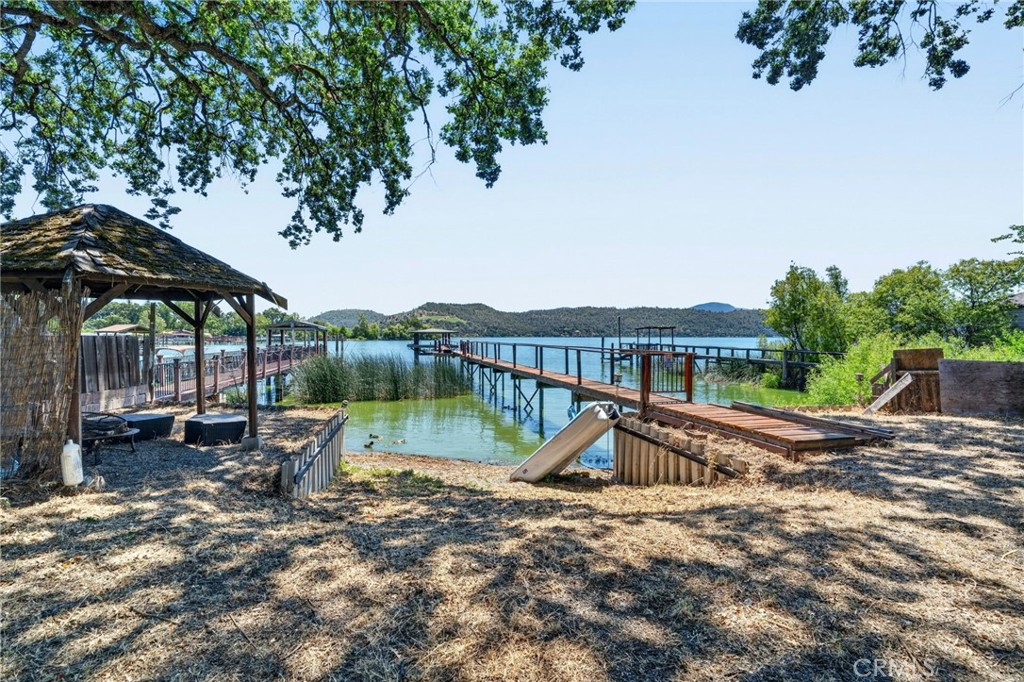 13911 Lakeshore Property Photo 42