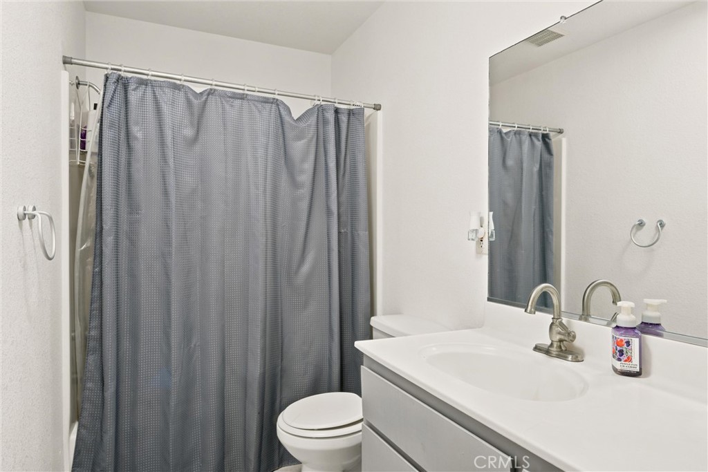 200 Island View Drive Property Photo 13