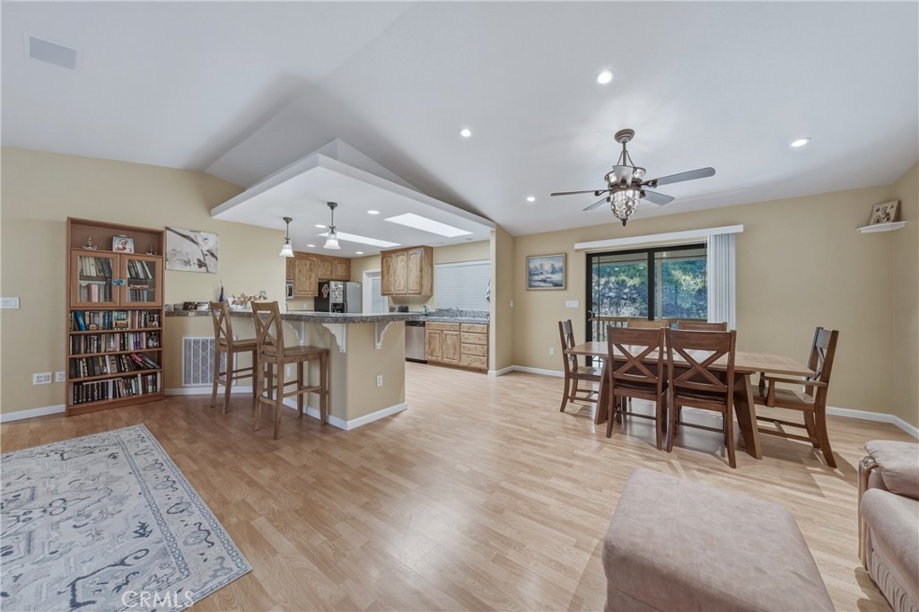 15800 Rainbow Property Photo 7
