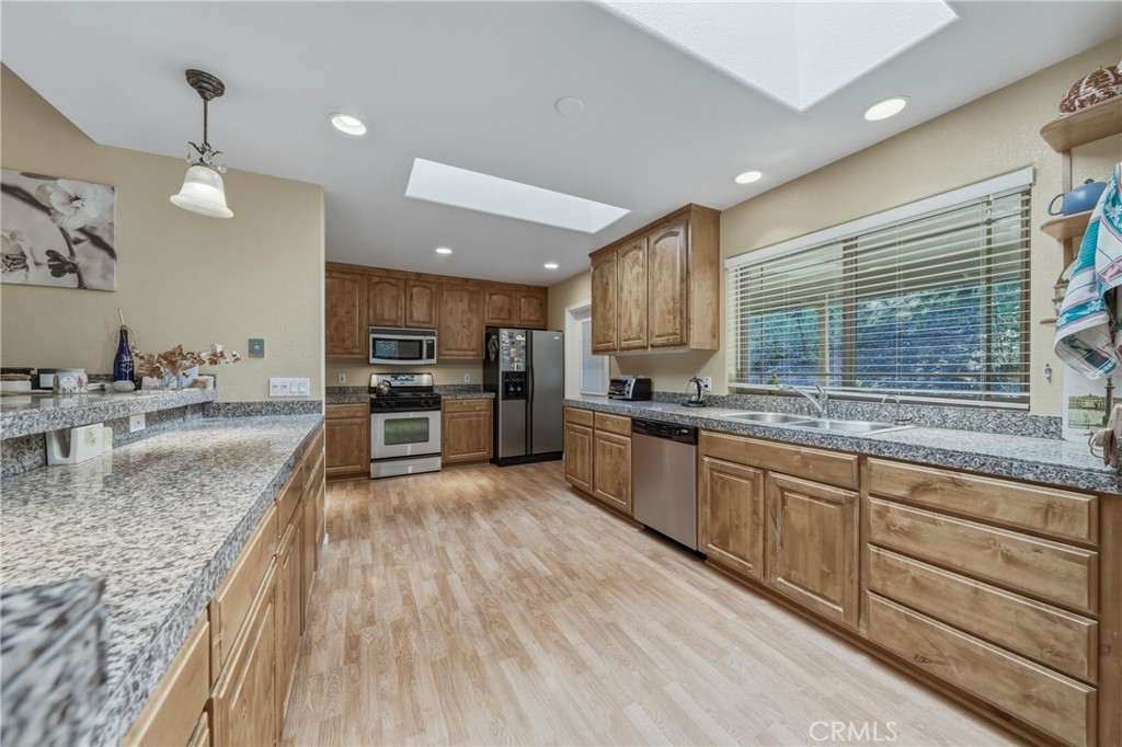 15800 Rainbow Property Photo 14
