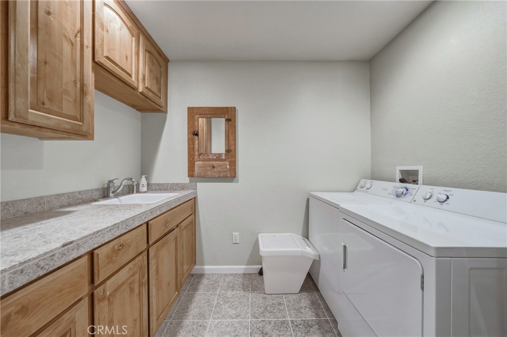 15800 Rainbow Property Photo 34
