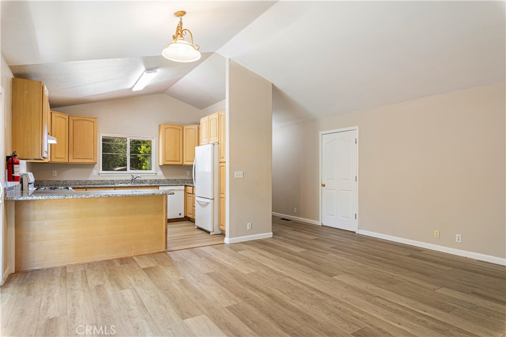 3605 Vista Property Photo 7