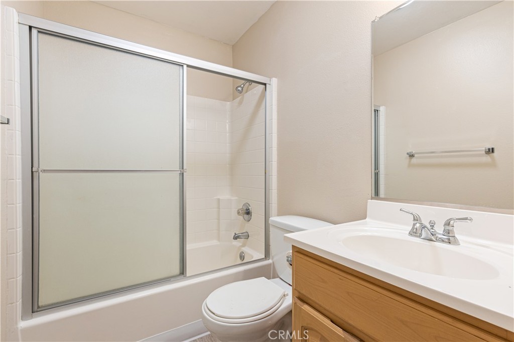 3605 Vista Property Photo 16
