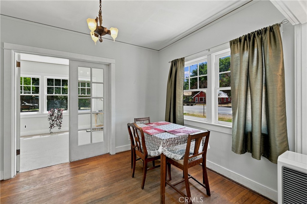 422 1st Property Photo 12