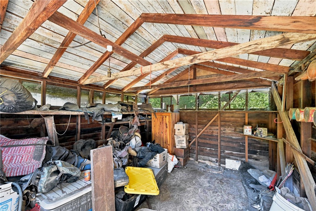 422 1st Property Photo 23