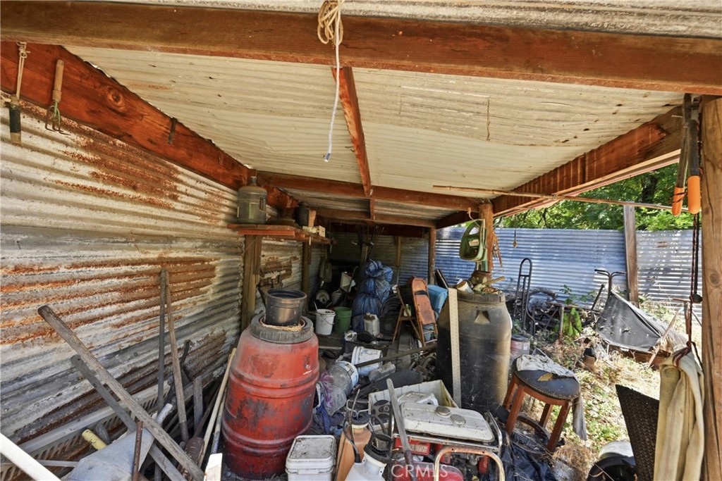 422 1st Property Photo 29