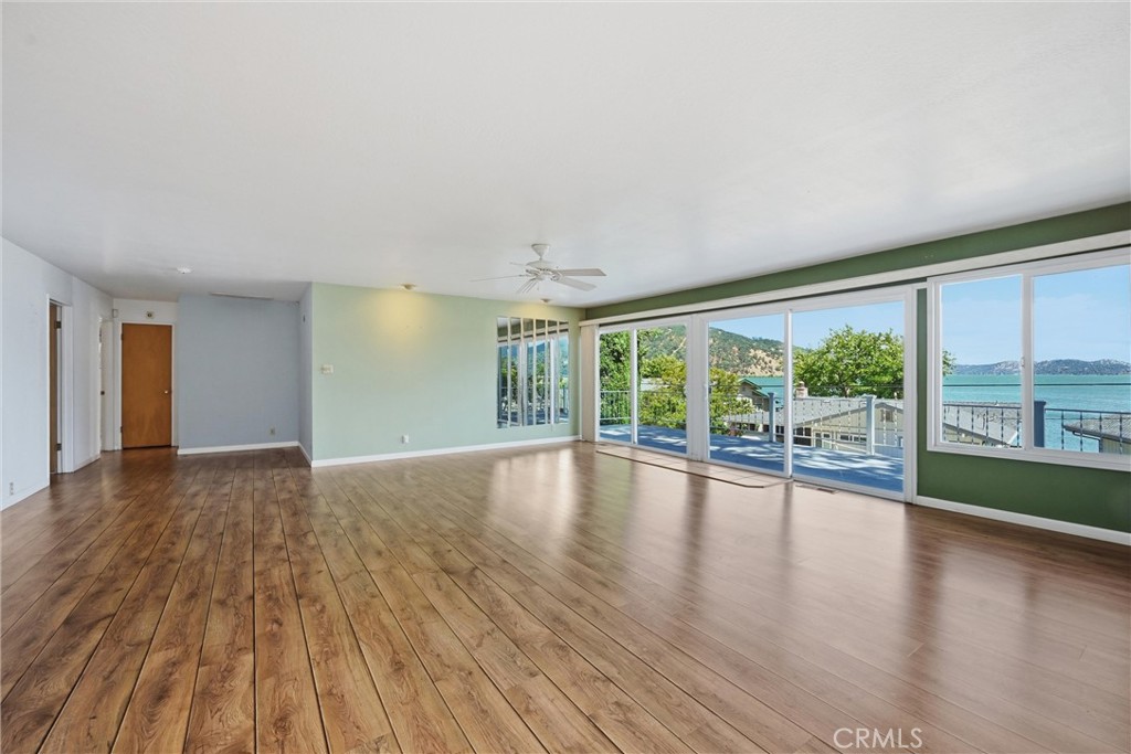 7926 Richard Drive Property Photo 5