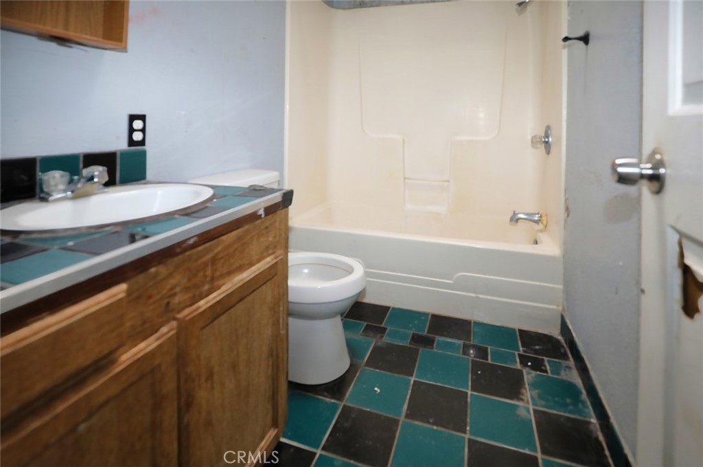 2954 8th Property Photo 15