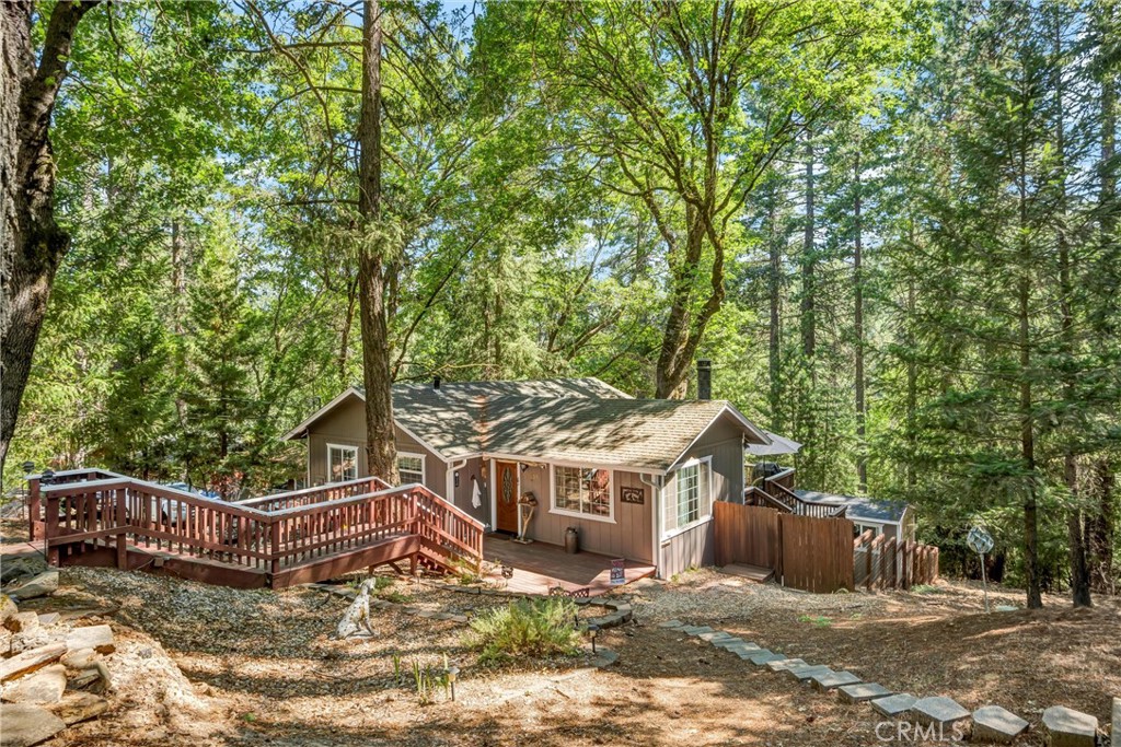 16635 Mountain View Drive Property Photo 3