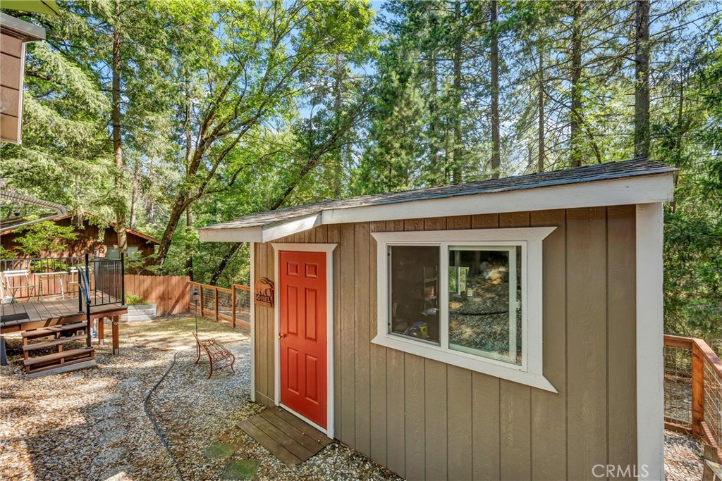 16635 Mountain View Drive Property Photo 25