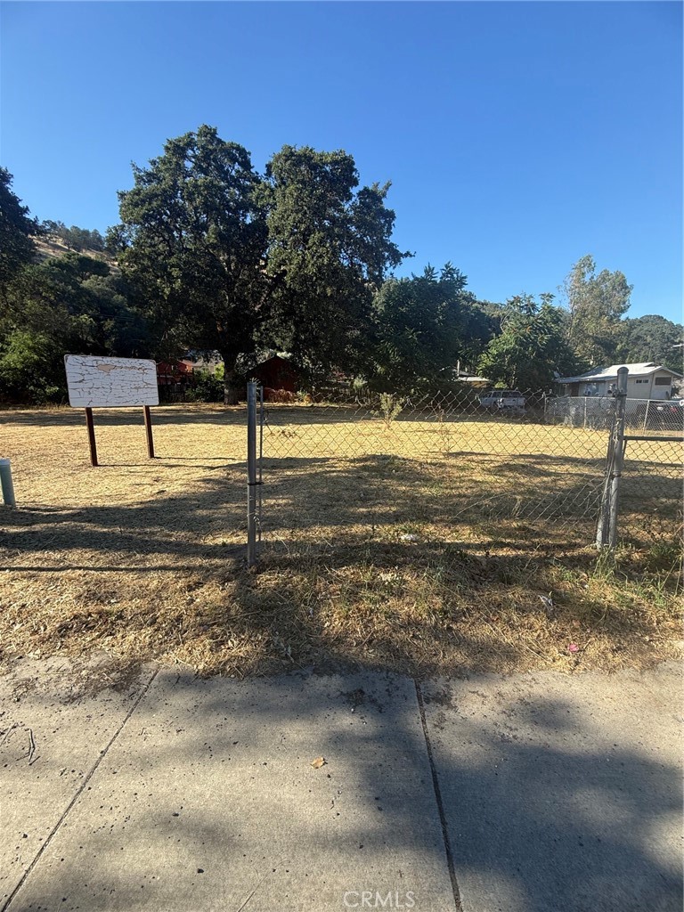 12474 The Plaza Property Photo 1
