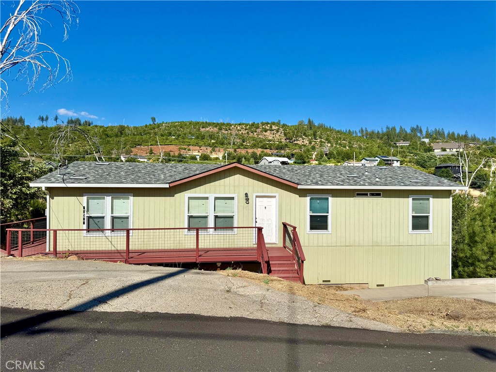 15320 Trinity Road Property Photo 1