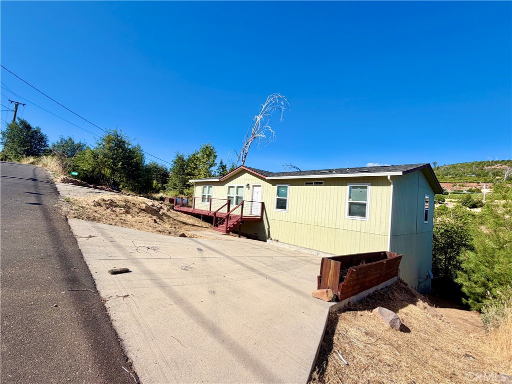 15320 Trinity Road Property Photo 6