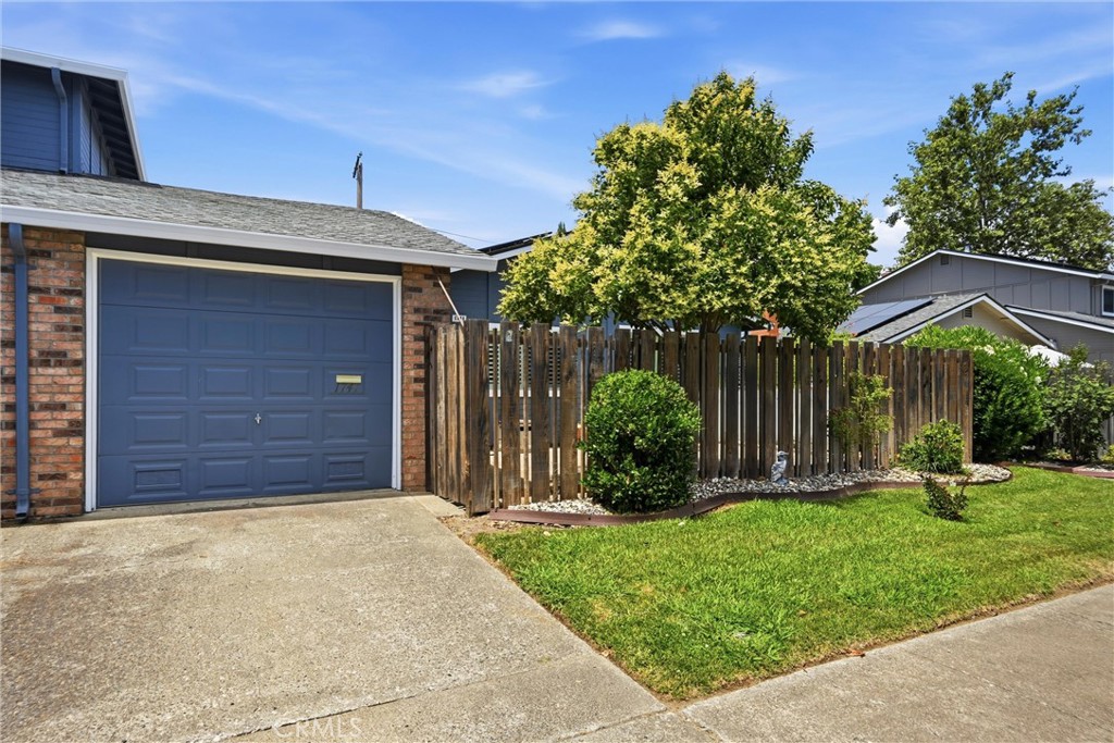 1741 Montana Vista Property Photo 29