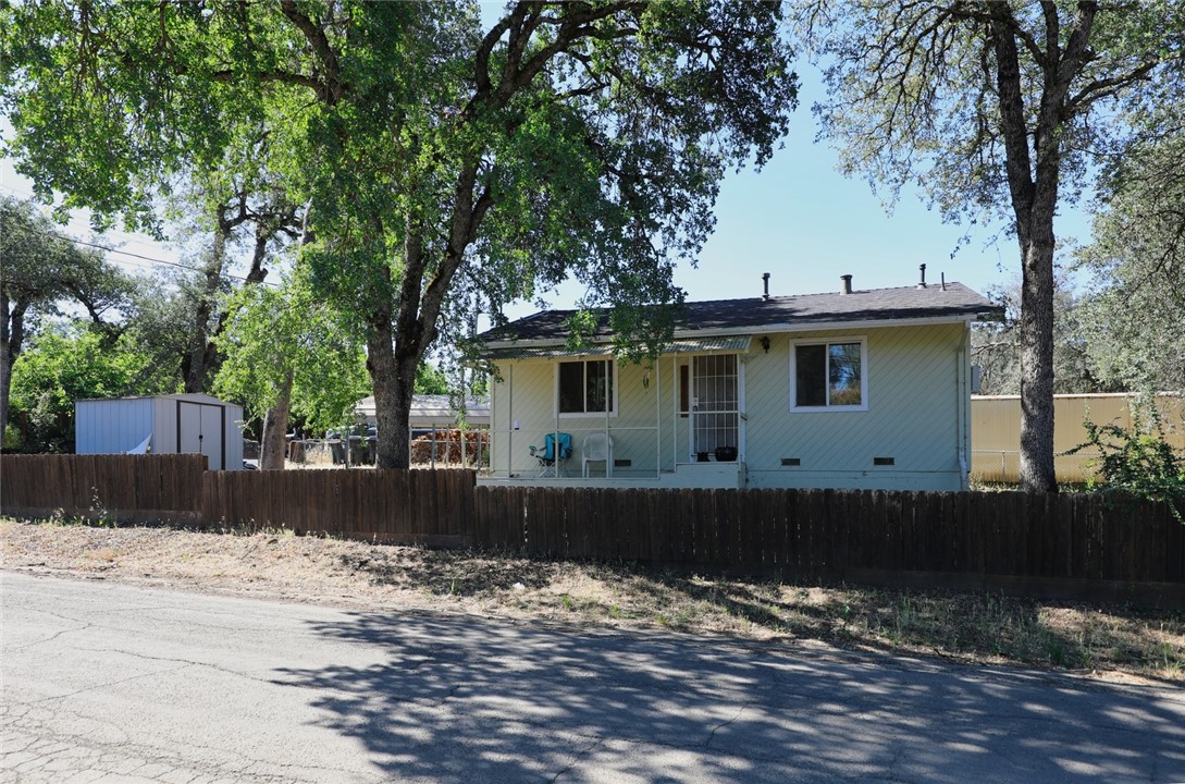4013 Spruce Property Photo 3