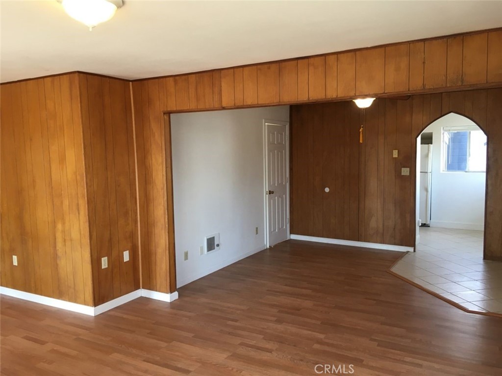 2435 Lakeshore 1 Property Photo 2