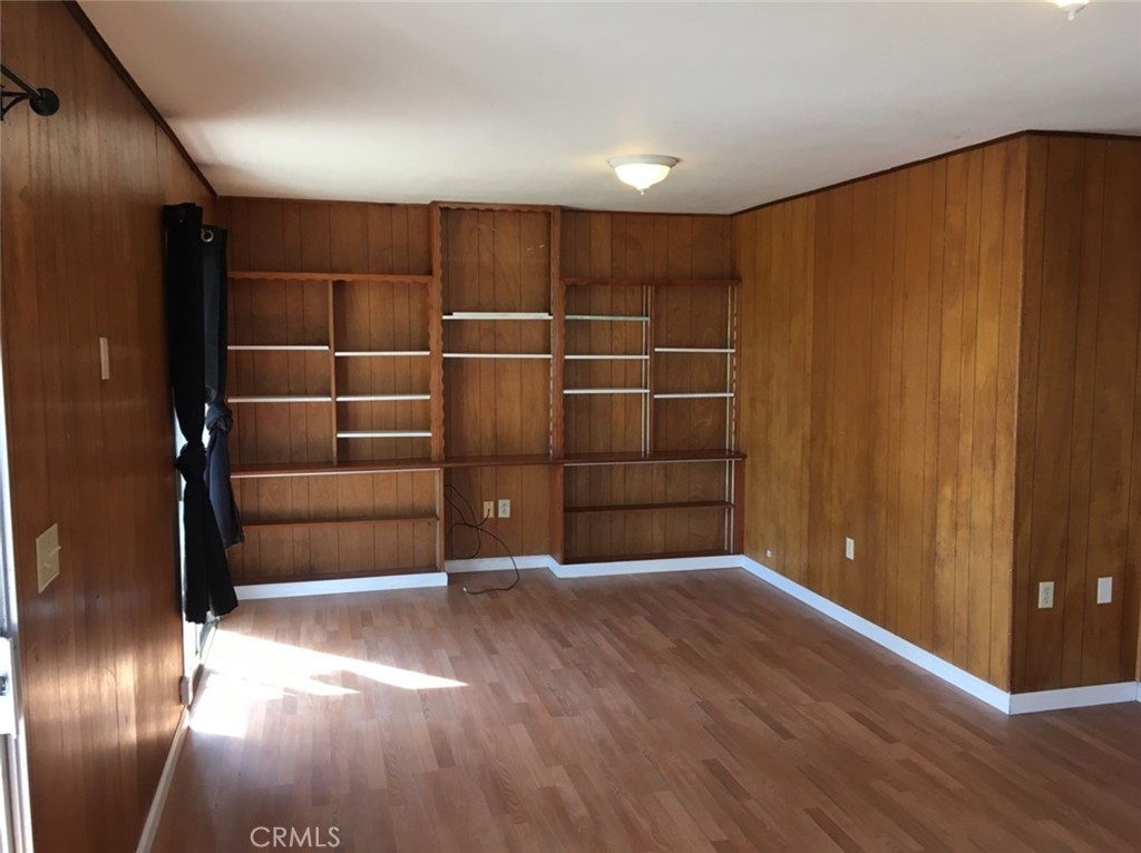 2435 Lakeshore 1 Property Photo 4