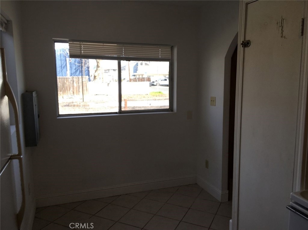 2435 Lakeshore 1 Property Photo 6