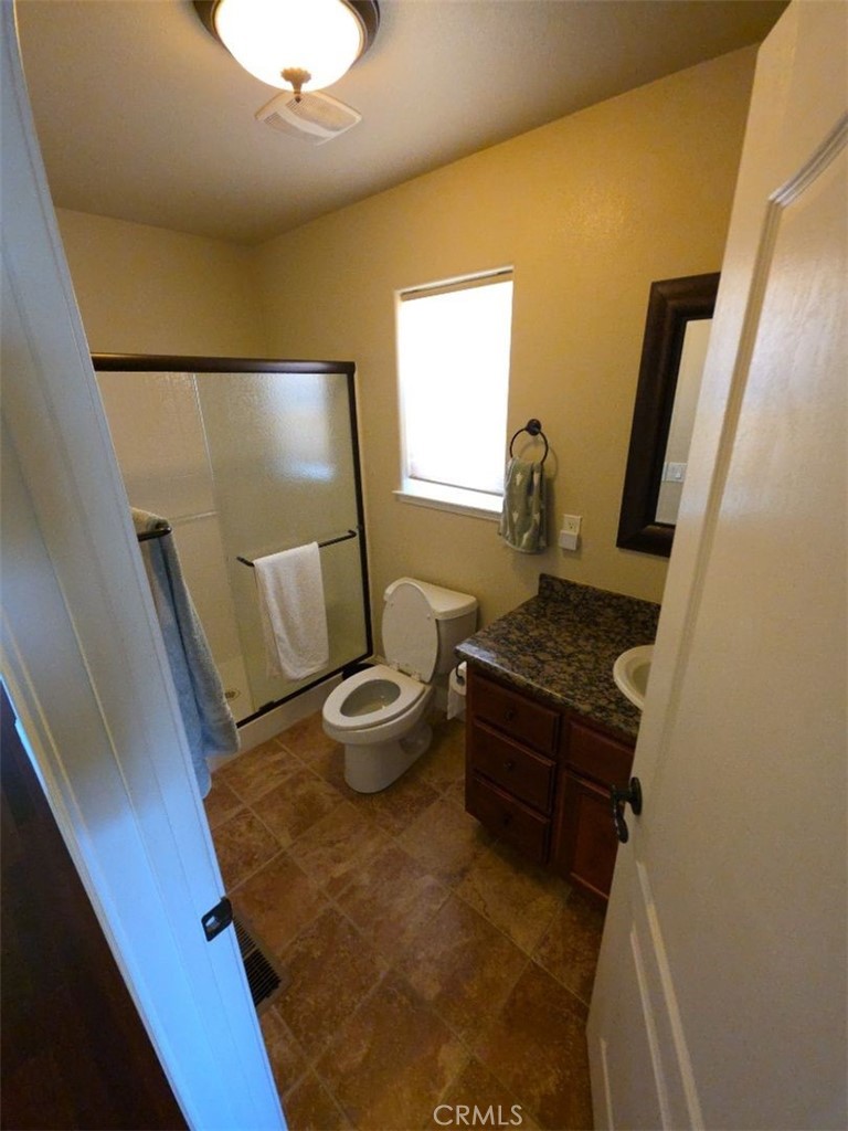 8115 Mountain Creast Drive Property Photo 14