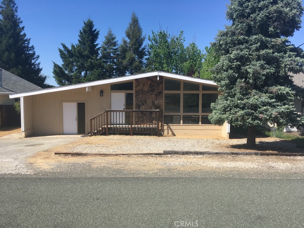 9460 Pawnee Trail Property Photo 1