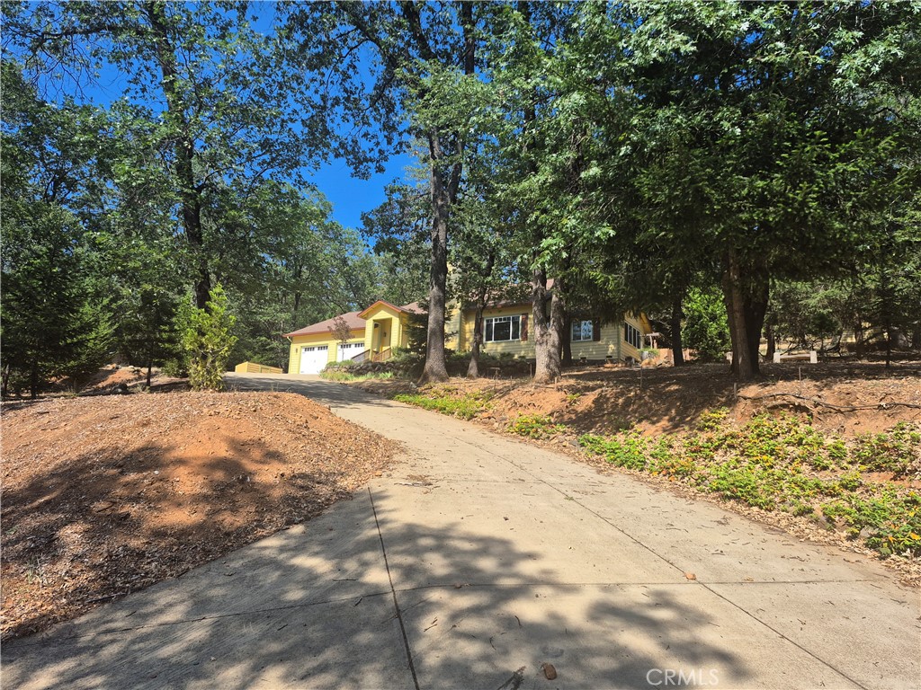 14274 Regina Way Property Photo 1