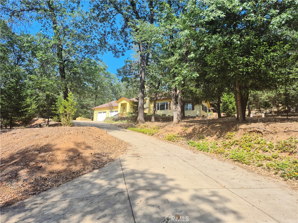 14274 Regina Way Property Photo 1