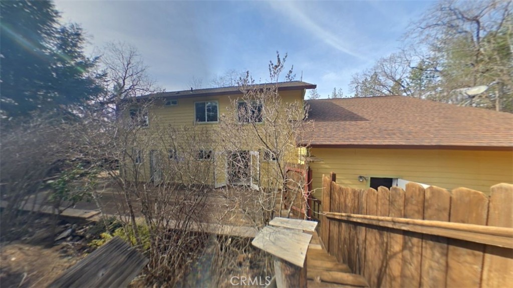 14274 Regina Way Property Photo 3