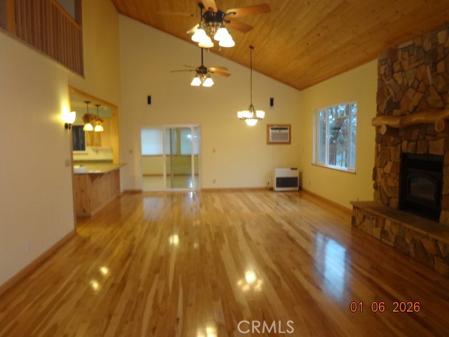 14274 Regina Way Property Photo 5