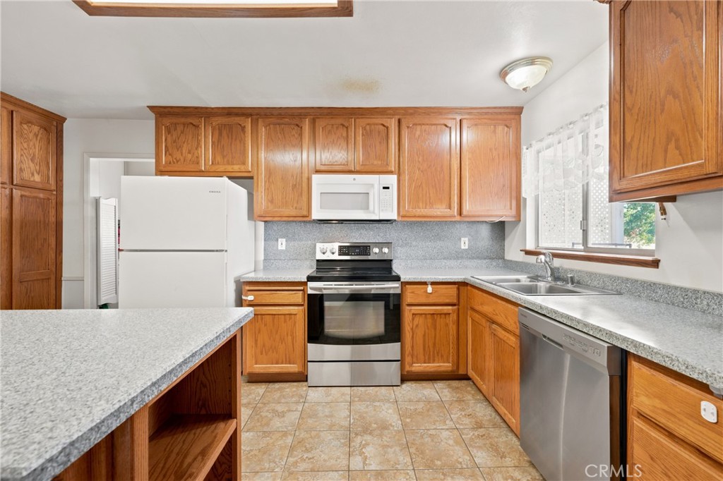 3611 Oak Drive Property Photo 13