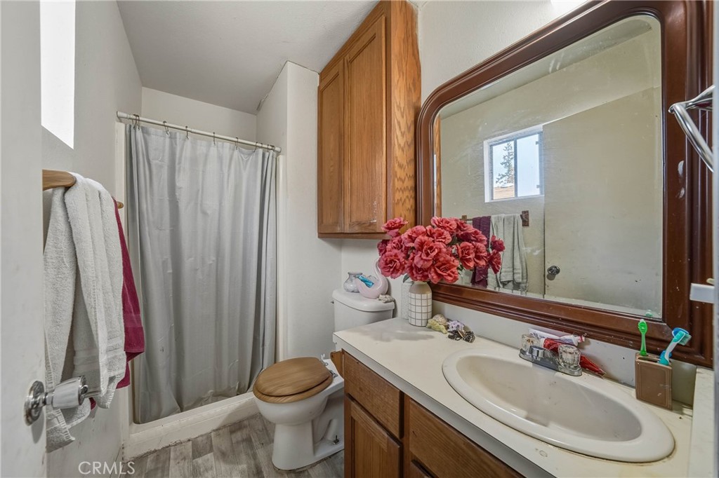 1011 2nd Property Photo 18