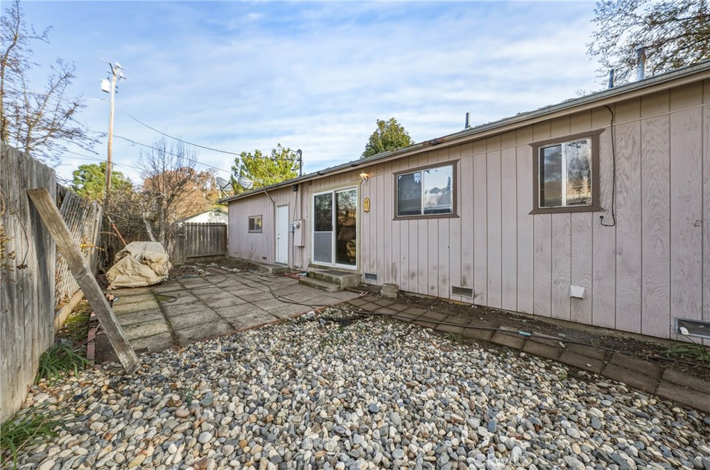 1011 2nd Property Photo 25