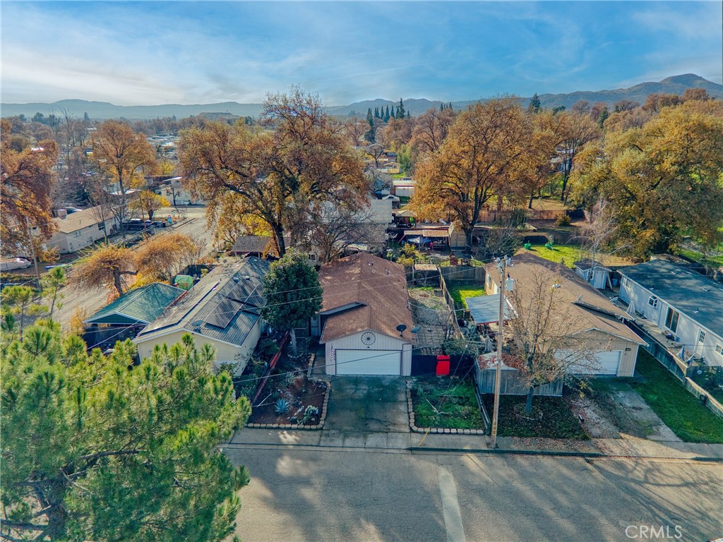 1011 2nd Property Photo 35